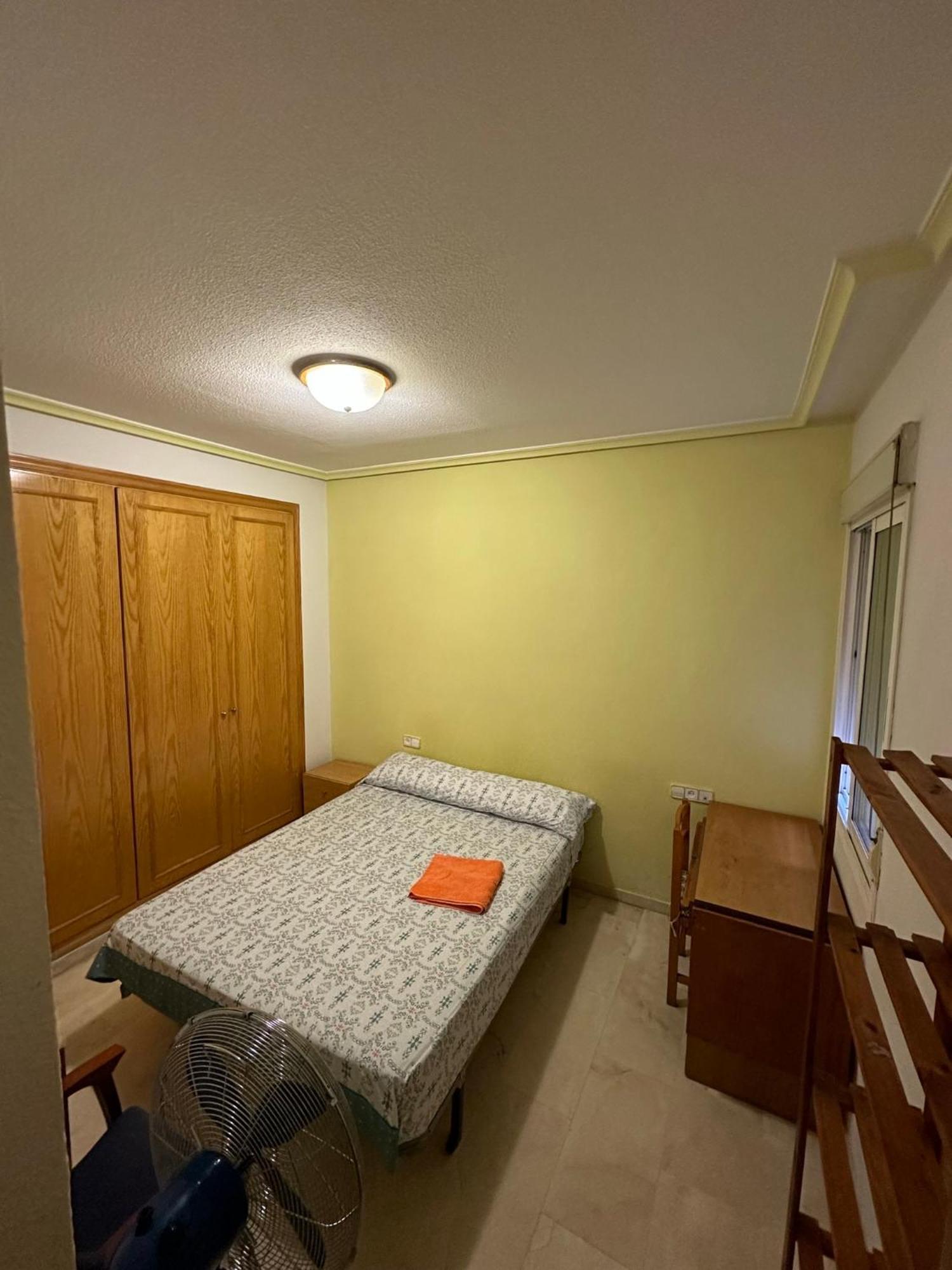 Economic Private Room In Center Of Granada Luaran gambar